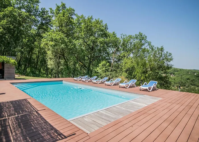 Dordogne Poolside Escape *