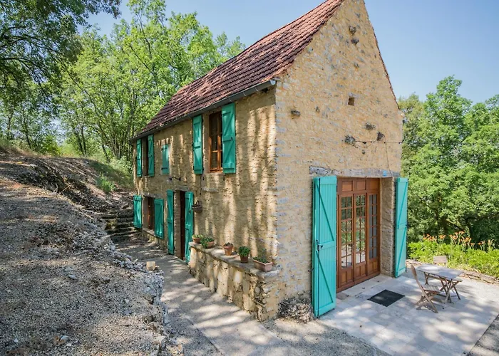 Dordogne Poolside Escape 펜션 Lavercantière