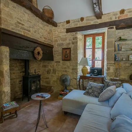 Dordogne Poolside Escape