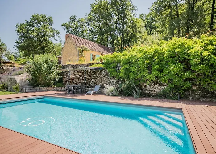 Dordogne Poolside Escape