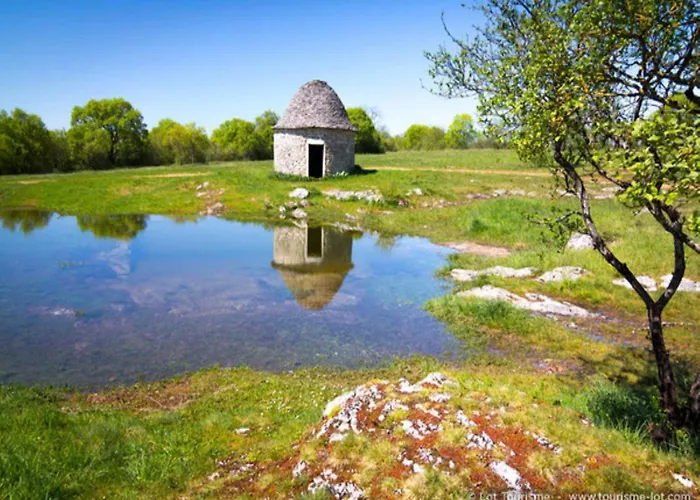 Prázdninový dům Dordogne Poolside Escape *